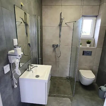 Dom 100m2 3 Sypialnie 2 Lazienki Sauna Prywatny Teren Holiday home Gaski (Koszalin)